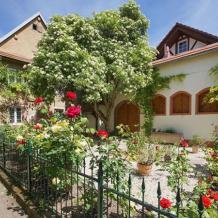 Ferienwohnungen Altes Rathaus Vogtsburg Exterior foto